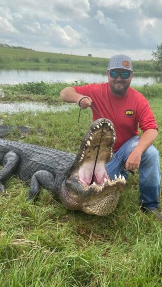 Damian Hubbs Texas Ranch Sales Associate Image 5