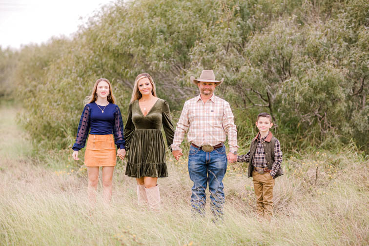 Zach Ellis Texas Ranch Sales Associate Image 4