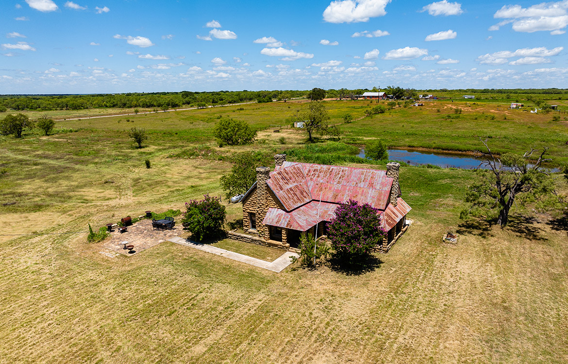 Locker Historic Home & Ranchette For Sale In San Saba County Image 16