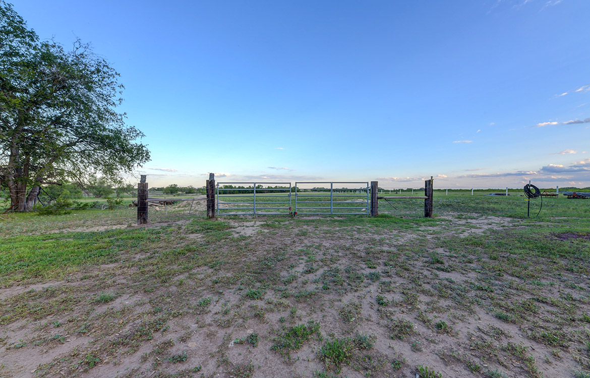 The Oaks of Saint Hedwig 32 Acre Ranch For Sale In Bexar County Image 16