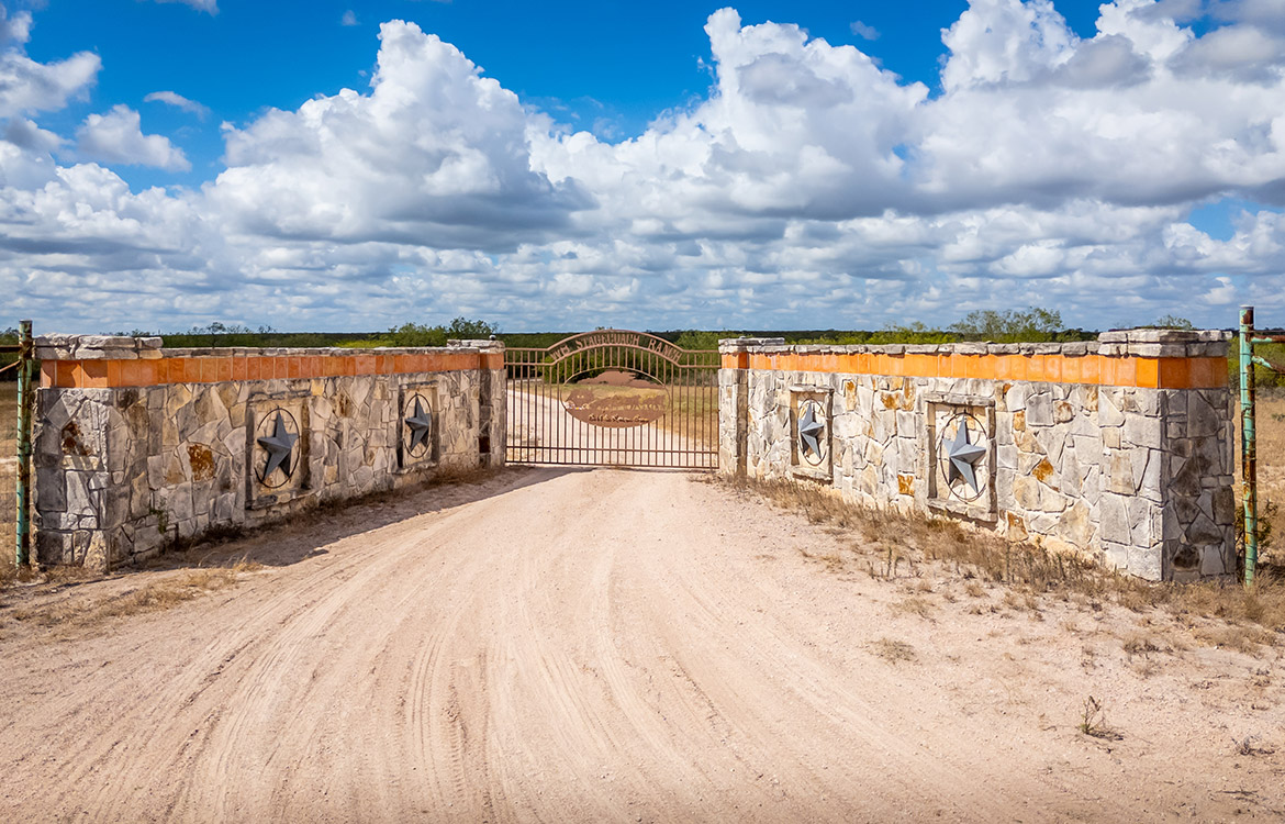 WB Stagecoach Ranch 1150 Acre Ranch in Duval County Texas Image 22