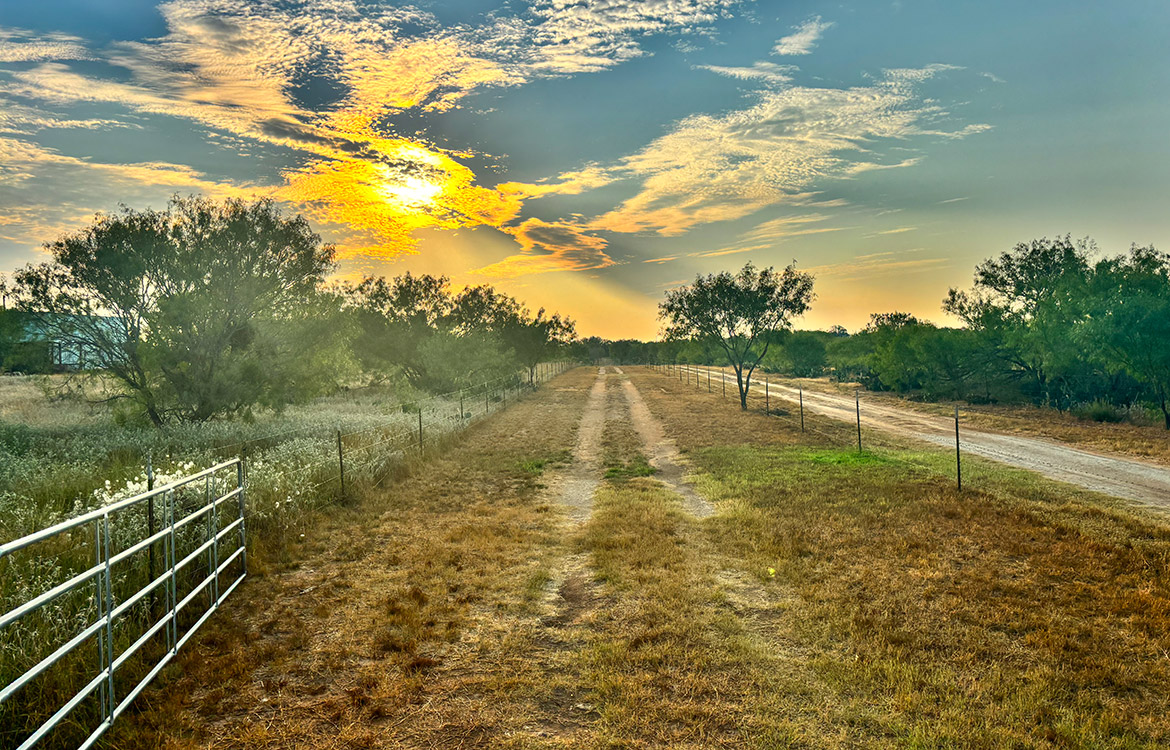 RM Ranchette 14 Acre Ranch For Sale In Frio County Image 1