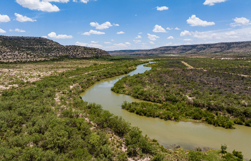 Pecos Paradise 851 Acre Ranch For Sale In Crockett County Image 3