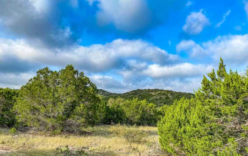 Hunter’s Paradise Ranch 42 Acre Ranch Kinney County Image 1