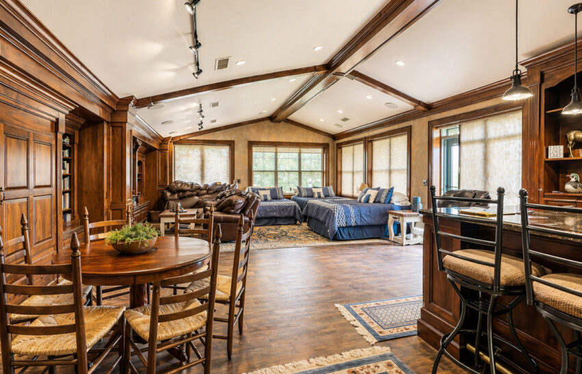 Williams Estate 8 Acre Property for Sale in Midland, Texas Image 18