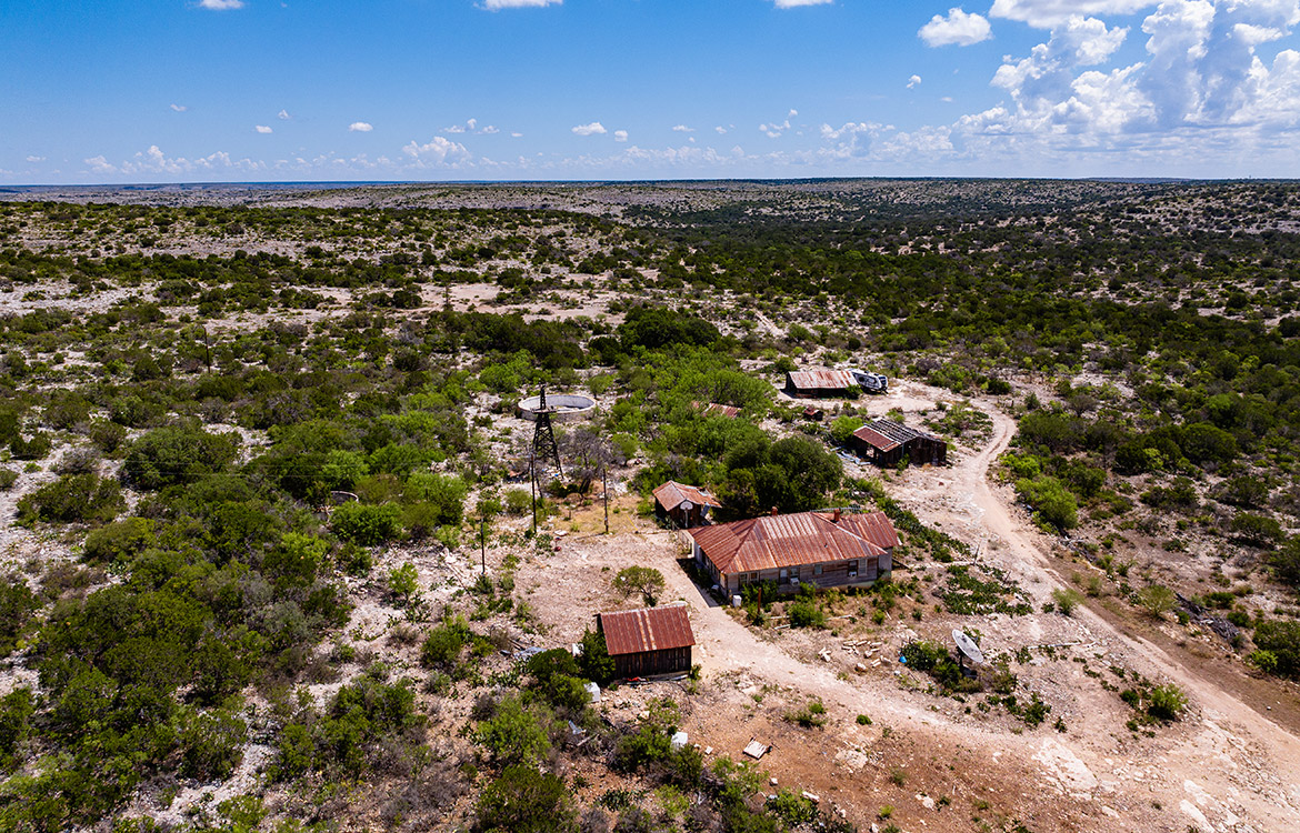 Lane Crane Ranch 12301 Acre Ranch For Sale In Val Verde County Image 20